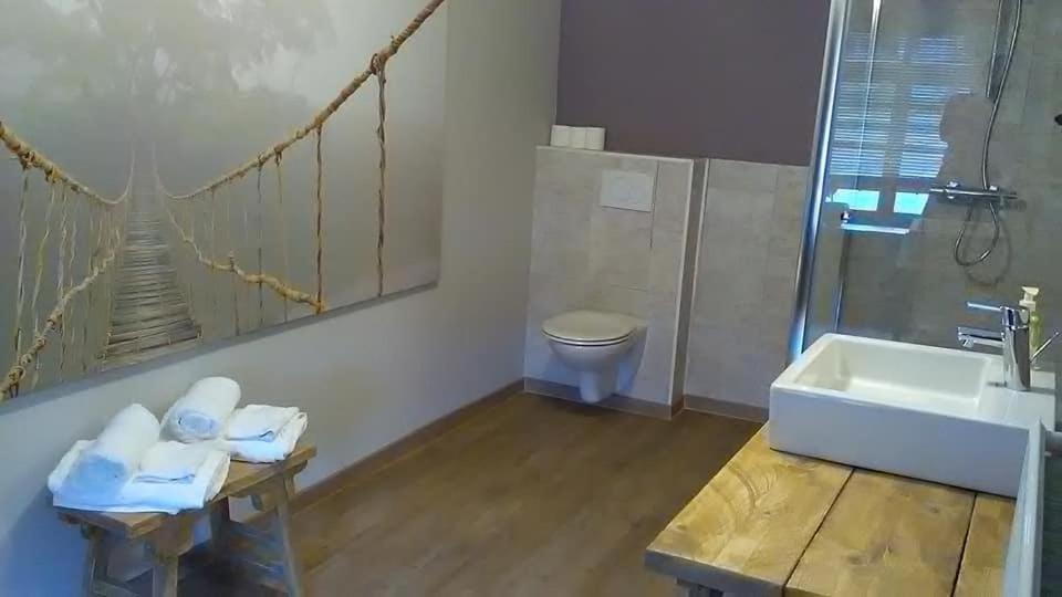 La Bourgseigneurie Hotell Bourseigne-Vieille Eksteriør bilde